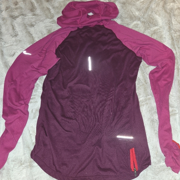 Nike Dri-FIT Running Shirt Pink & Purple [Size Medium] Athleisure Clean Girl - Picture 8 of 9